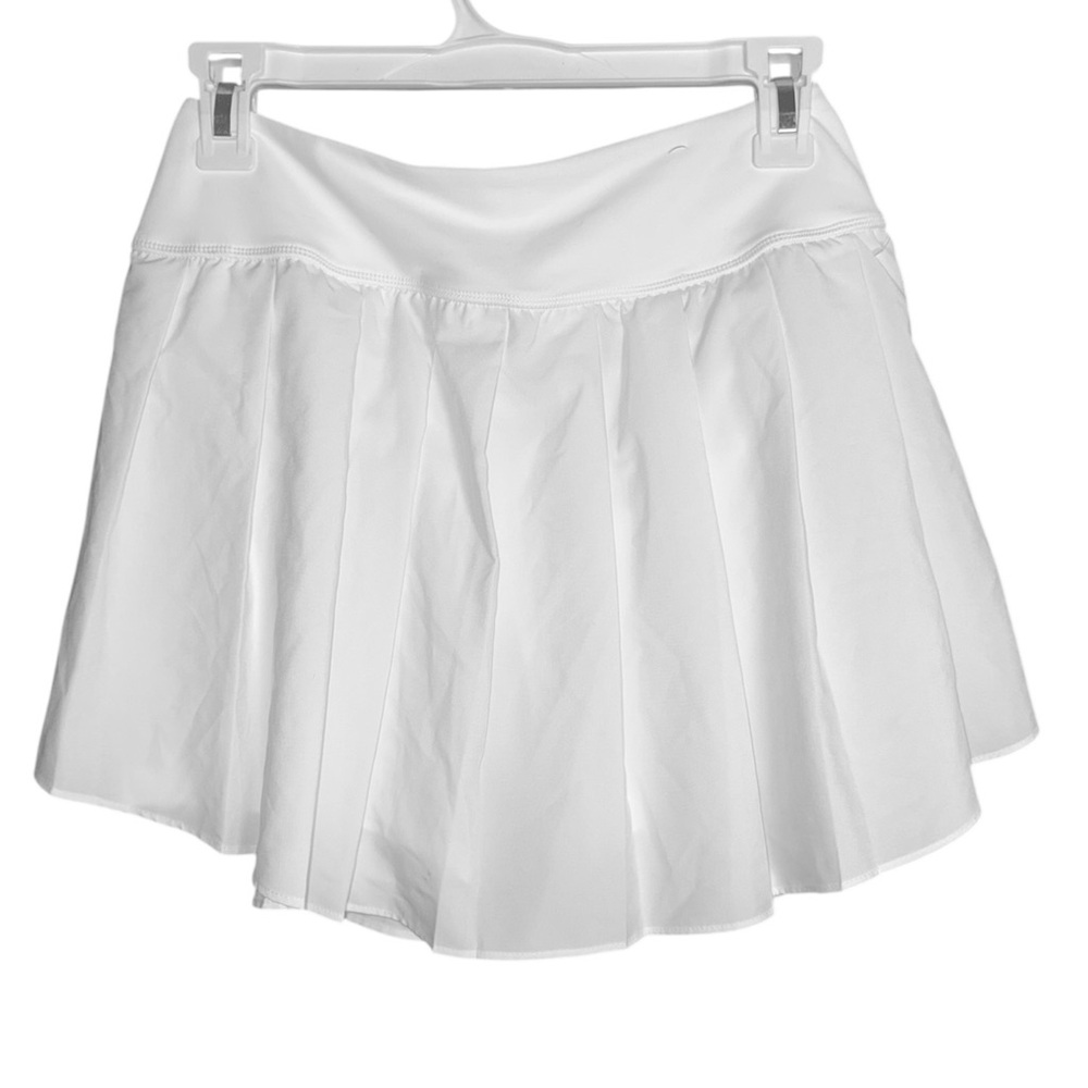 Old Navy White StretchTech Athletic Tennis Skort With Shorts